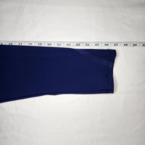 LULULEMON ATHLETICA Women's on Track Hero Blue Capri Workout Leggings - Size 4 - Picture 15 of 16
